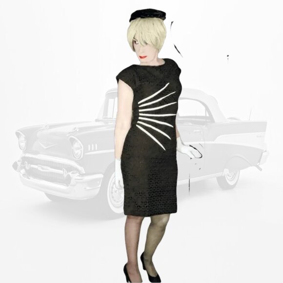 Vintage Black Eyelet Sheath Dress Bodycon Curvy LBD - Picture 4 of 13